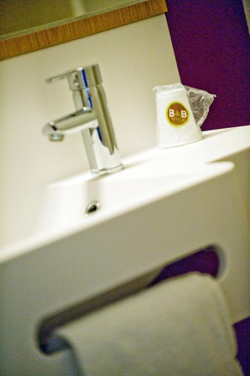 B&B Hotel Toulon La Seyne Sur Mer Bagian luar foto