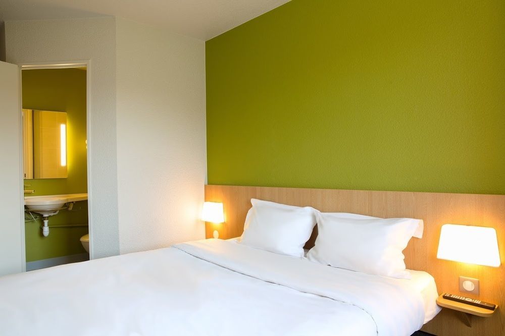 B&B Hotel Toulon La Seyne Sur Mer Bagian luar foto