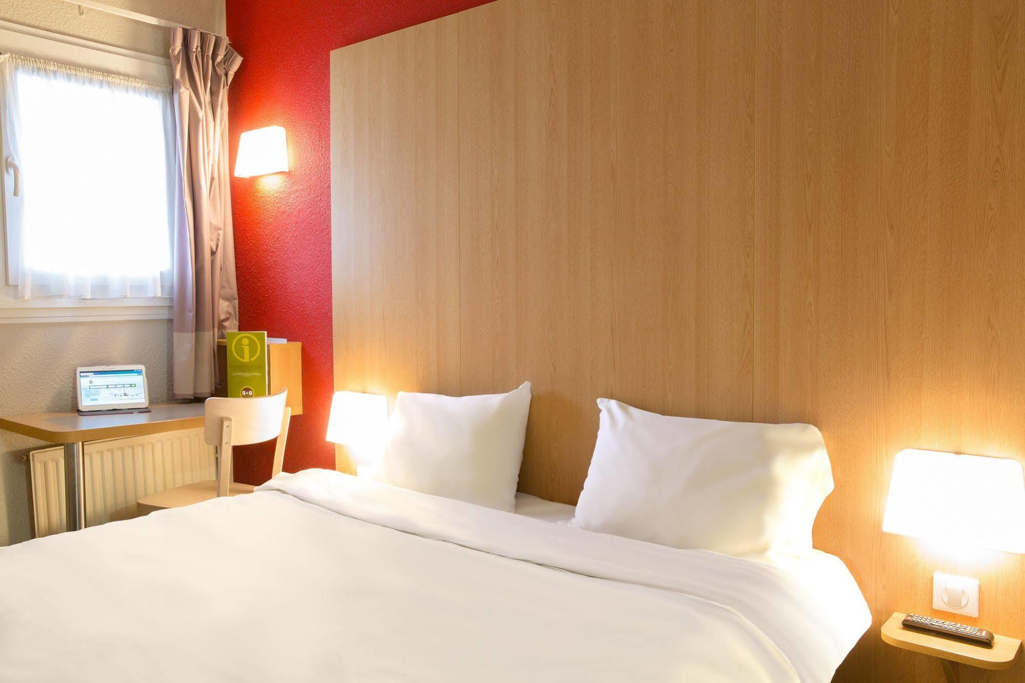 B&B Hotel Toulon La Seyne Sur Mer Bagian luar foto